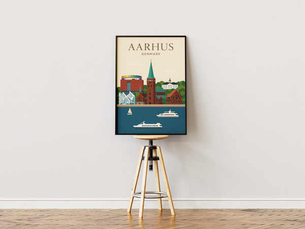 Aarhus plakat med havnefronten, Aarhus Domkirke, Aros regnbuen og moderne bygninger. Farverig byplakat i minimalistisk design.
