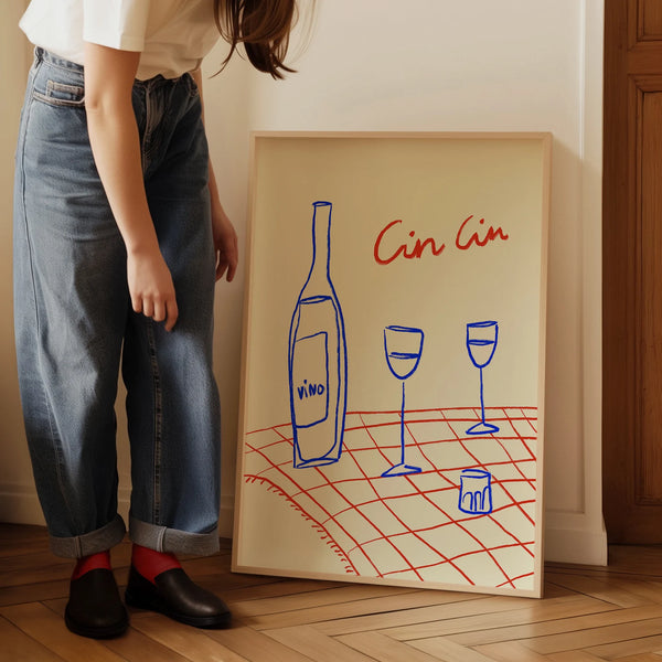 Plakaten trykkes på kvalitetspapir og fås i flere størrelser, så den passer ind i både små og store hjem.