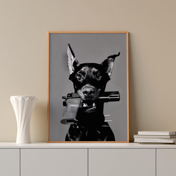 Giv dit hjem et råt og moderne udtryk med vores Doberman Power fashion plakat. Perfekt sort/hvid hund plakat med kant til stuen, kontoret eller gallerivæggen.