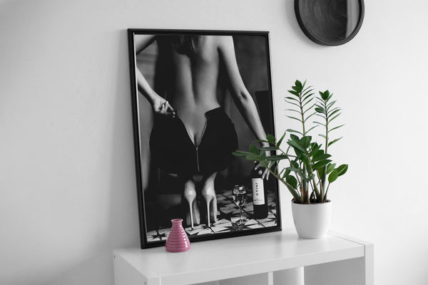 Champagne Glam – Fashion Plakat med luksuriøst design i moderne stil. Perfekt til modeelskere og billedvægge.