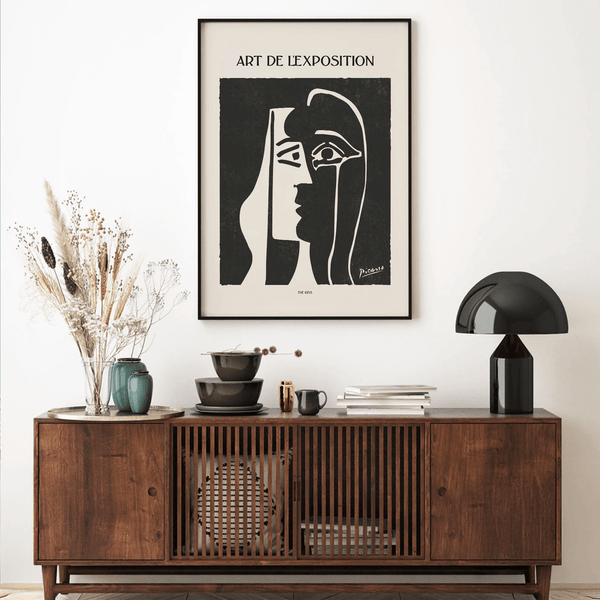 Sort hvid Picasso plakat med kubistisk ansigt og tekst "Art de l’Exposition".