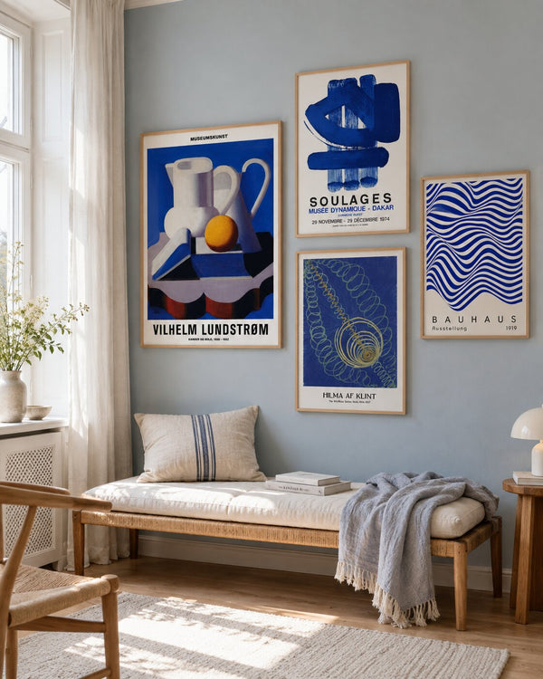 Blaue Poster