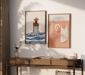 Billedvæg: Sommer på Stranden fanger essensen af sol, hav og lette sommerdage. Skab en afslappende atmosfære med smukke plakater, der bringer strandens ro ind i dit hjem