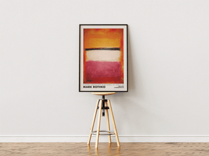 Abstrakt plakat med varme orange og røde farvefelter, lyst midterfelt og mørk vandret linje inspireret af Mark Rothkos farvekompositioner.