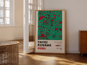 Green Vision – Yayoi Kusama plakat med grøn baggrund, røde prikker og sorte organiske former – farverig kunstplakat.