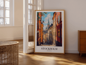 Stockholm Sverige byplakat med farverige huse og gader i Gamla Stan.