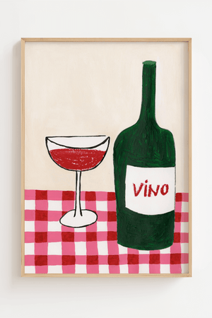 Illustration af rødvin i glas og grøn vinflaske med teksten ‘Vino’ på rød/hvid ternet dug – italiensk vinplakat.