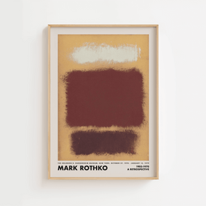 Abstrakt plakat i varme jordfarver med lyse, strukturerede kontraster inspireret af Mark Rothkos farvefelter – ideel til moderne indretning.