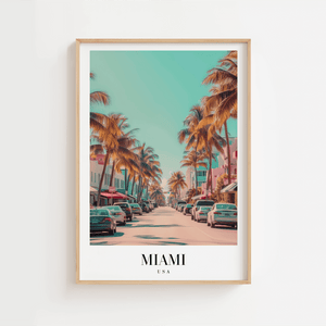 Miami USA byplakat med palmer og art deco bygninger – farverig rejseplakat.