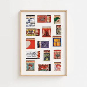 Matchbox Collection plakat med vintage tændstikæsker i farverige og grafiske designs – retro kunstplakat til køkken og hjemmets billedvæg.