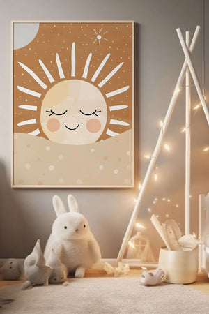 Smilende Solopgang - Børneplakat | Hyggelig & Farverig Vægkunst