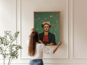 Grøn Blomsterbaggrund – Frida Kahlo Plakat