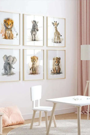 Børneplakat med dyr - 'Zebra': Gør dit barns værelse til et vidunderligt sted med vores farverige zebraplakat. D