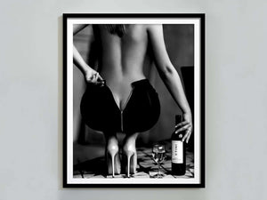 Champagne Glam – Fashion Plakat med luksuriøst design i moderne stil. Perfekt til modeelskere og billedvægge.