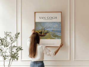 Fishing Boats on the Beach plakat 1888 – Van Gogh kunstplakat med fiskerbåde og strandmotiv