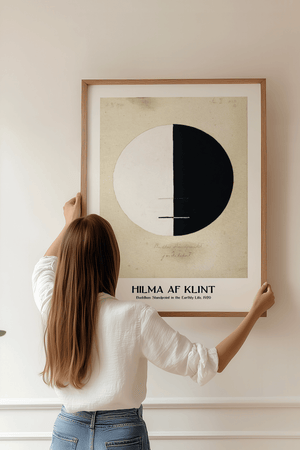Buddha Balance plakat – Hilma af Klint abstrakt kunstplakat med sort og hvid cirkelmotiv
