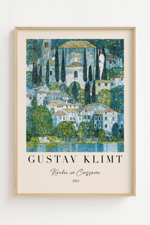 Kirche in Cassone plakat – Gustav Klimt landskab kunstplakat med kirke og italiensk bymotiv