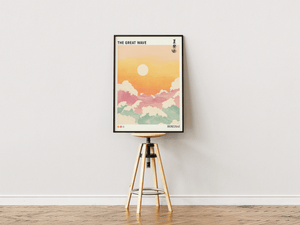 Japansk bølge plakat med solnedgang og havbølger inspireret af klassisk japansk kunst.v