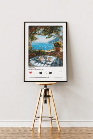 Amalfi espresso plakat med kaffekopper på terrasse og havudsigt i Italien