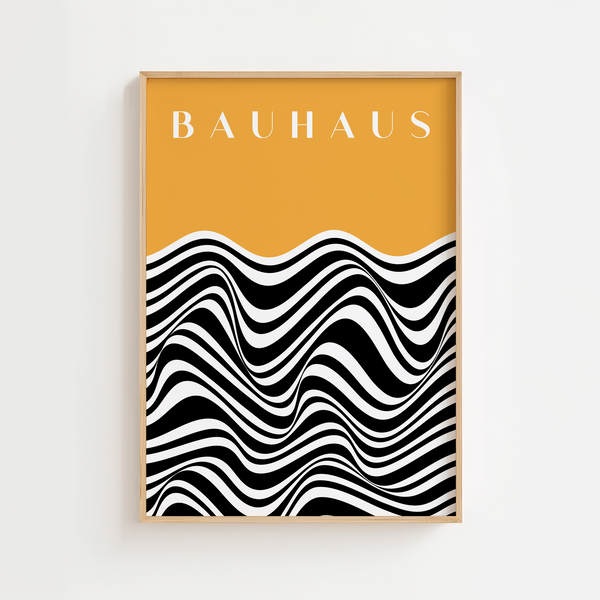 Yellow Waves – Bauhaus Plakat med sort-hvide bølger og gul baggrund.