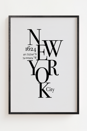 Typografisk New York plakat med sort tekst på lys baggrund