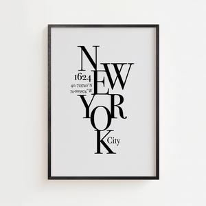 Typografisk New York plakat med sort tekst på lys baggrund