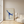 Bring dynamik og kunstnerisk energi ind i dit hjem med Abstract Bleu Plakat. Motivet er skabt af kraftfulde blå penselstrøg,