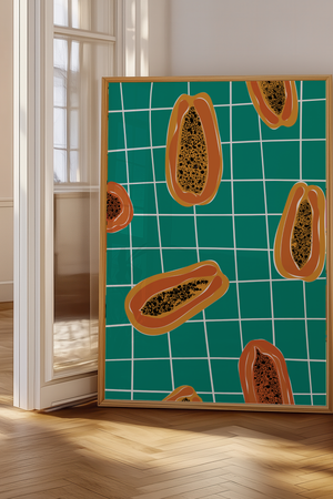 Green Papaya plakat med papayafrugter på grøn ternet baggrund – tropisk og moderne frugt plakat.