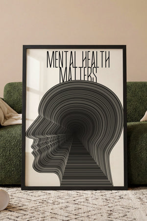 Mental Health Matters plakat i egetræsramme ved sofa