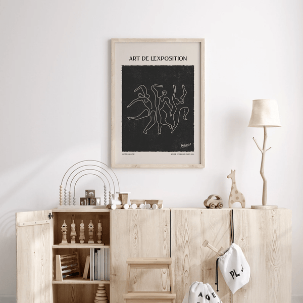 Picasso plakat med dansende figurer i sort hvid – kunstplakat med fransk tekst og grafisk udtryk.

