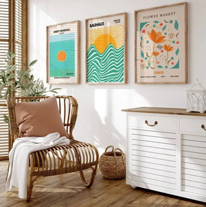 Oplev magien af Amsterdams "Yellow Flower Market" med vores betagende plakat. Dette storslåede kunstværk viser den farverige og livlige blomstermarked i Amsterdam, der fanger byens skønhed og charme. Den gule farvetone spreder glæde og positivitet i ethvert rum. Tag en tur til Amsterdam hver dag med denne fortryllende plakat. Bring Amsterdams blomsterpragt ind i dit hjem. Bestil nu og få solskin ind i din hverdag!