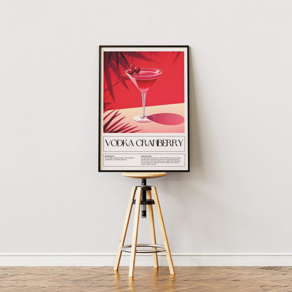Illustration af Vodka Cranberry cocktail med lime og bær i et glas, tropisk stemning og palmeskygger i baggrunden – cocktail plakat.


